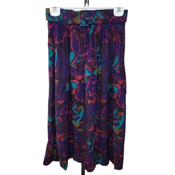 Dresses & Skirts - Vintage Belted Skirt Size  M